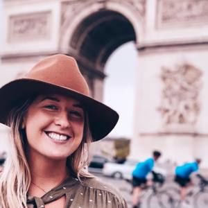 Meet your Posher, Emily